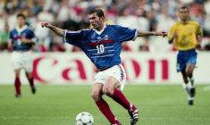 Zinedine Zidane of France during the Soccer World Cup Final between Brazil and France on July 12 1998 in Paris Saint Denis, France. Photo : Eric Renard / Onze / Icon Sport  - Photo by Icon Sport