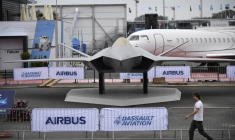 Une maquette de Scaf au Bourget, le 18 juin 2023. ( AFP / JULIEN DE ROSA )