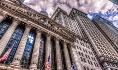 "Depuis l'élection du démocrate Franklin Pearce en 1853, les marchés d'actions américains ont mieux performé avec un démocrate à la Maison Blanche, 5,2% l'an contre 3,1% pour un président républicain." (Crédits photo : Flickr - dpbirds)