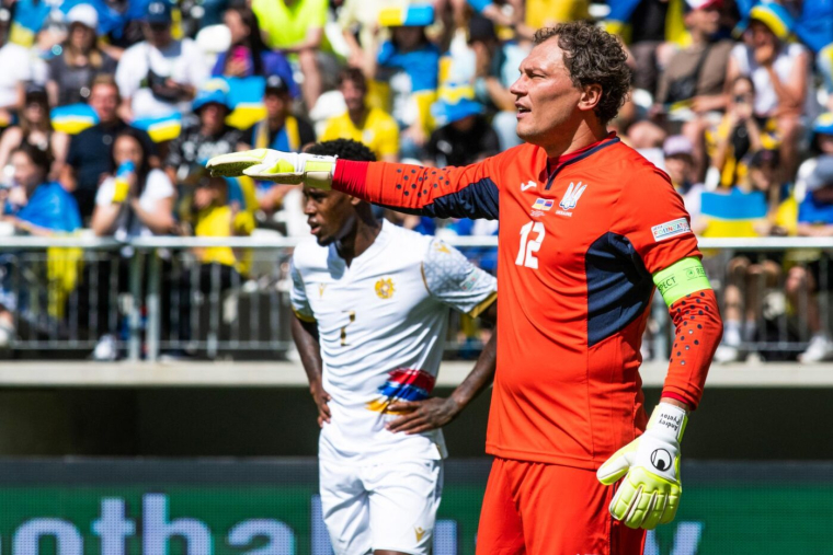 Andriy Pyatov : « Vivre la guerre en Ukraine et la regarder à la télé sont deux réalités différentes »