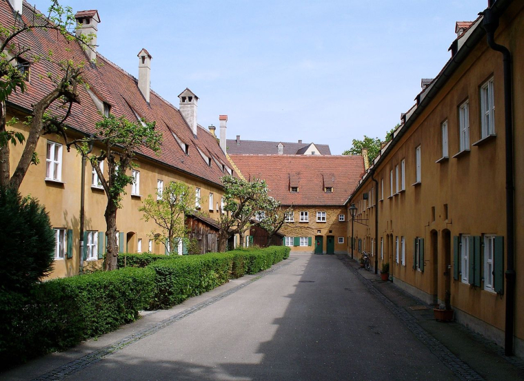 Ruelle de la Fuggerei, Augsbourg. (Crédit photo: High Contrast)
