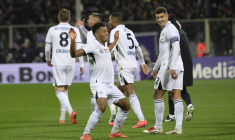 Naples reprend la première place de Serie A