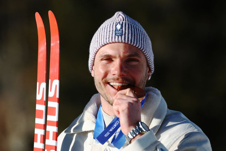 Biathlon - Cérémonie de victoire de la poursuite 12,5 km hommes