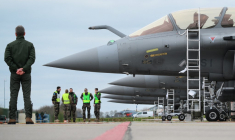 Des Rafales de l'armée française à Leeuwarden, aux Pays-Bas, lors d'un exercice de l'Otan, le 9 avril 2025. ( AFP / JOHN THYS )