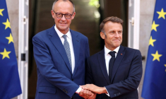 Le chancelier allemand Friedrich Merz et le président français Emmanuel Macron, le 29 août 2025 à Toulon, dans le sud-est de la France ( POOL / Manon Cruz )
