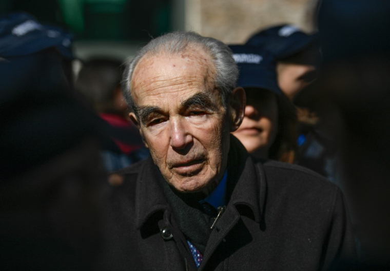 Robert Badinter à Paris, le 12 avril 2019. ( AFP / STEPHANE DE SAKUTIN )