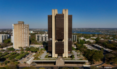 La Banque centrale du Brésil, à Brasília, le 21 août 2025, qui a ordonné la liquidation de cette petite banque privée en novembre, invoquant une "grave crise de liquidités" et des violations de la réglementation financière. ( AFP / Evaristo Sa )