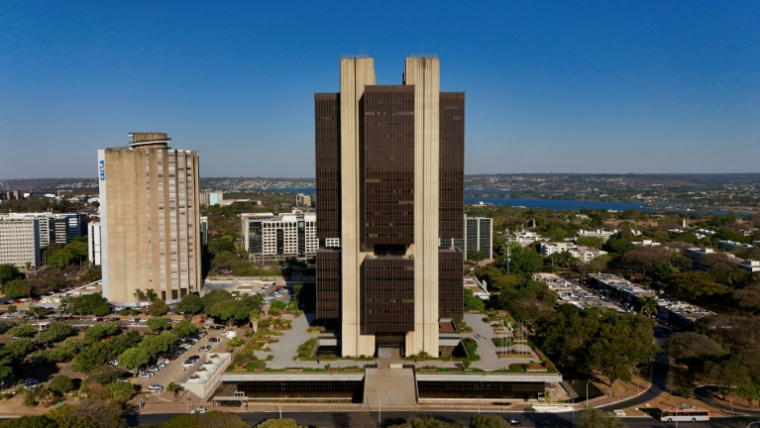 La Banque centrale du Brésil, à Brasília, le 21 août 2025, qui a ordonné la liquidation de cette petite banque privée en novembre, invoquant une "grave crise de liquidités" et des violations de la réglementation financière. ( AFP / Evaristo Sa )
