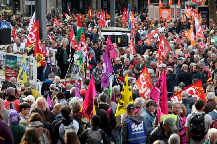 Rassemblement avant le départ de la manifestation à Brest, le 2 octobre 2025 ( AFP / FRED TANNEAU )