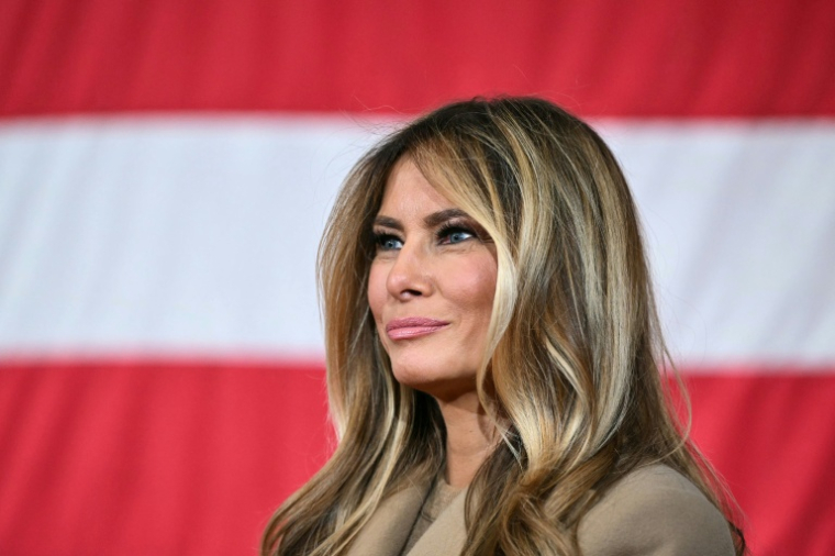 Melania Trump lors d'un discours du président américain Donald Trump adressé aux militaires et à leurs familles à Fort Bragg, en Caroline du Nord, le 13 février 2026 ( AFP / Mandel NGAN )