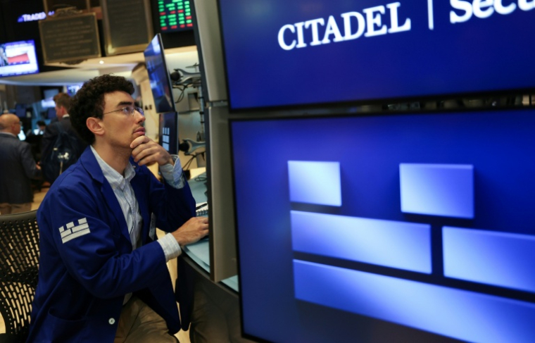 Un opérateur à la Bourse de New York le 23 juin 2025 ( AFP / TIMOTHY A. CLARY )