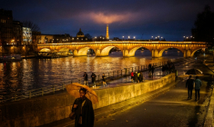 Sur les quais de Seine à Paris le 29 novembre 2025 ( AFP / Dimitar DILKOFF )