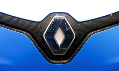 FILE PHOTO: The logo of Renault is seen during the 87th International Motor Show at Palexpo in Geneva