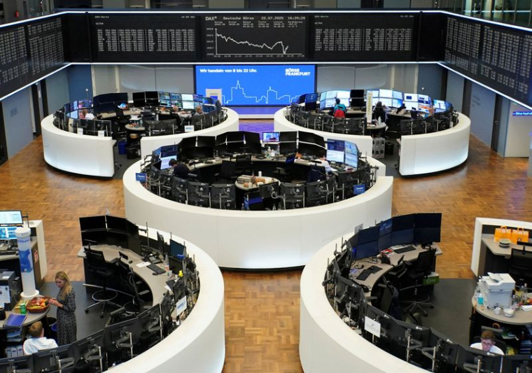 Le graphique de l'indice boursier allemand DAX à la bourse de Francfort, en Allemagne