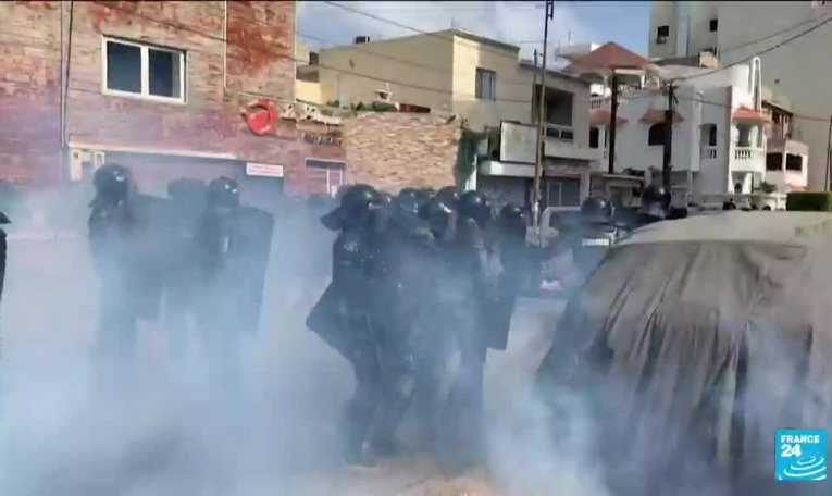 Sénégal : retour au calme après des tensions suite à l'interpellation de trois opposants