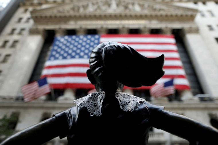 WALL STREET OUVRE EN ORDRE DISPERSÉ