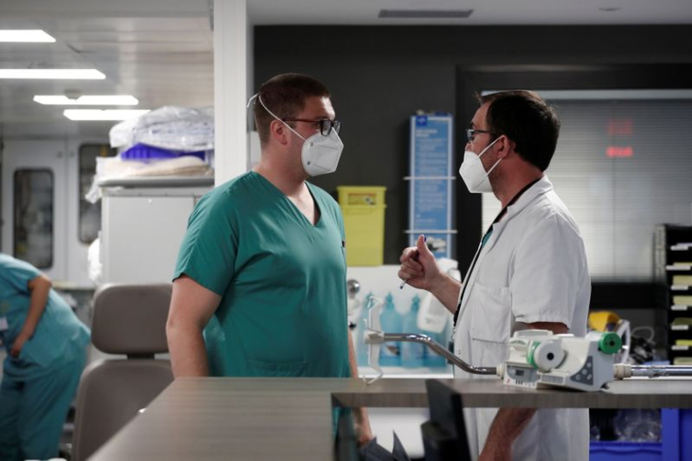 CORONAVIRUS: LE SEUIL DES 1.000 PATIENTS EN RÉANIMATION À NOUVEAU FRANCHI EN FRANCE