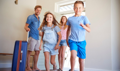 Votre assurance habitation est-elle utile dans le cadre d'une location de vacances ? ( Crédits photo: ©  Monkey Business - stock.adobe.com)