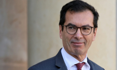 Le ministre du Travail Jean-Pierre Farandou à Paris le 25 février 2026 ( AFP / Ludovic MARIN )