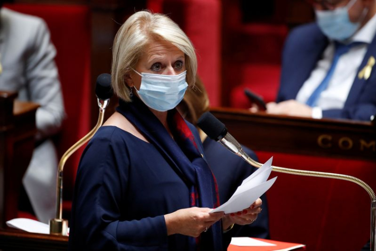 LE GOUVERNEMENT DEMANDE AUX FRANÇAIS DE PORTER À NOUVEAU LE MASQUE DANS LES TRANSPORTS