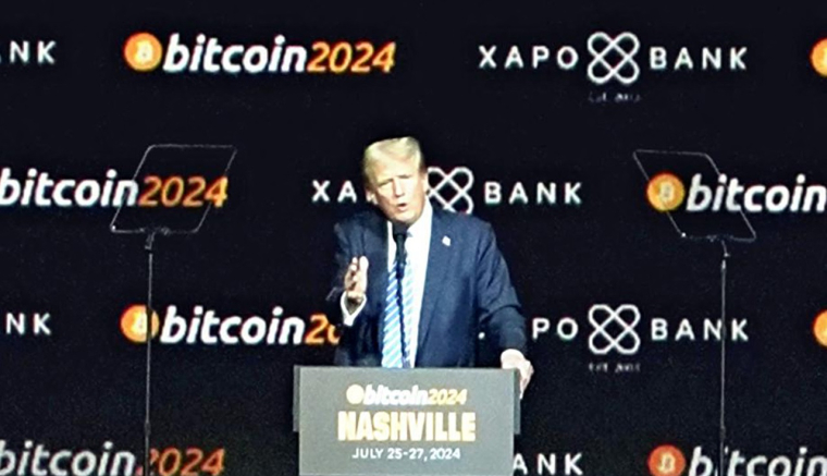 Donald Trump a martelé son soutien aux cryptos, notamment lors d'un événement organisé à Nashville l'été dernier (crédit : Yasuhiro Kobayashi / Yomiuri / The Yomiuri Shimbun via AFP)