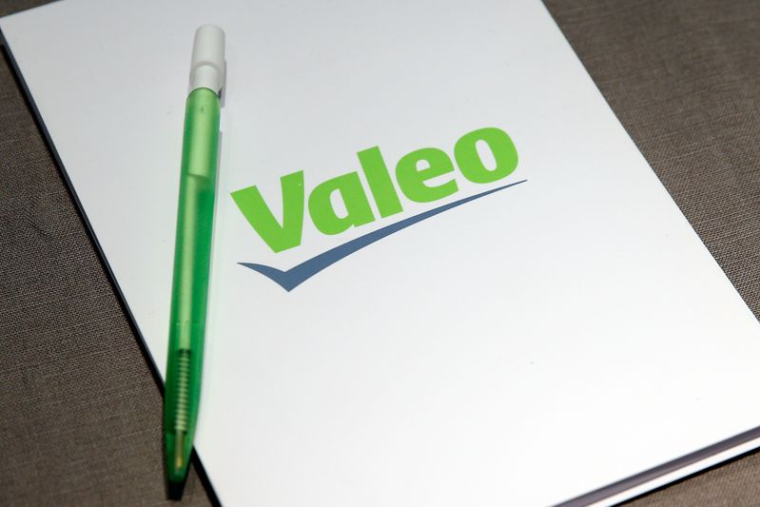 VALEO DÉMENT AVOIR FAIT UNE OFFRE SUR HANON SYSTEMS