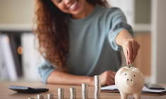 Comment placer son argent quand on est jeune ? / iStock.com - PeopleImages