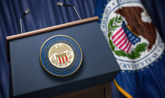 Le pupitre utilisé lors des conférences de presse du président de la Fed. (Crédits: Adobe Stock)