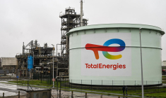 ( AFP / DENIS CHARLET )