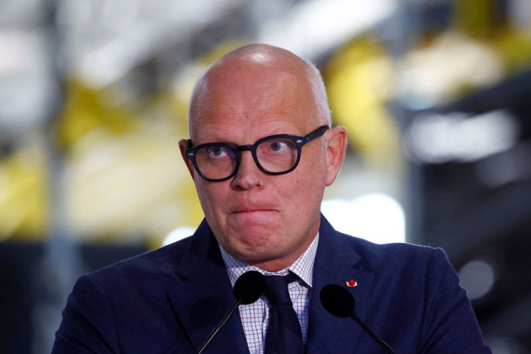 Edouard Philippe lors d'une visite de l'usine Renault de Sandouville en Normandie