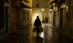 CORONAVIRUS: LA FRANCE SOUS COUVRE-FEU PASSE LE CAP DES 70.000 MORTS