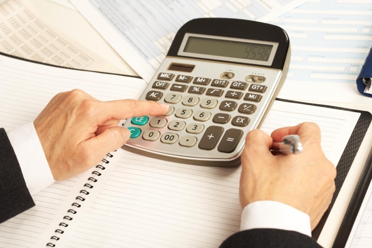 Dans certains cas, la plus-value est taxable au titre de l’Impôt sur le Revenu et des prélèvements sociaux crédit photo : docent/Shutterstock / docent