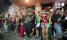 Condamnation de l'ex-président brésilien Bolsonaro : Rio de Janeiro célèbre en musique