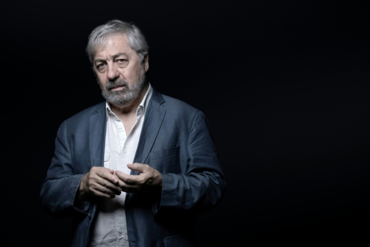 L'écrivain Sorj Chalandon, le 27 juin 2023 à Paris ( AFP / JOEL SAGET )