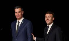 Photo du Premier ministre espagnol Pedro Sanchez et d'Emmanuel Macron