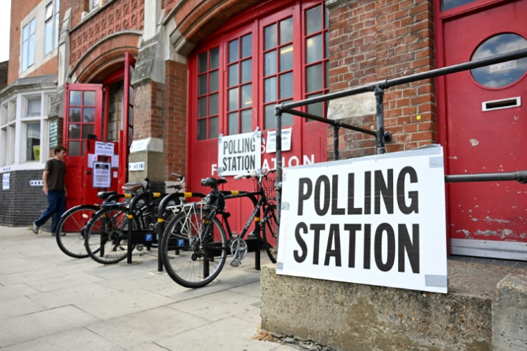 Le gouvernement britannique a annoncé jeudi qu'il allait abaisser l'âge du droit de vote de 18 à 16 ans pour toutes les élections au Royaume-Uni ( AFP / Paul ELLIS )