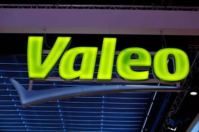 VALEO ABANDONNE SES OBJECTIFS 2020, A NÉGOCIÉ UNE LIGNE DE CRÉDIT DE 1 MILLIARD D'EUROS