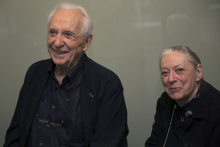 Le peintre français Pierre Soulages et son épouse Colette à Rodez