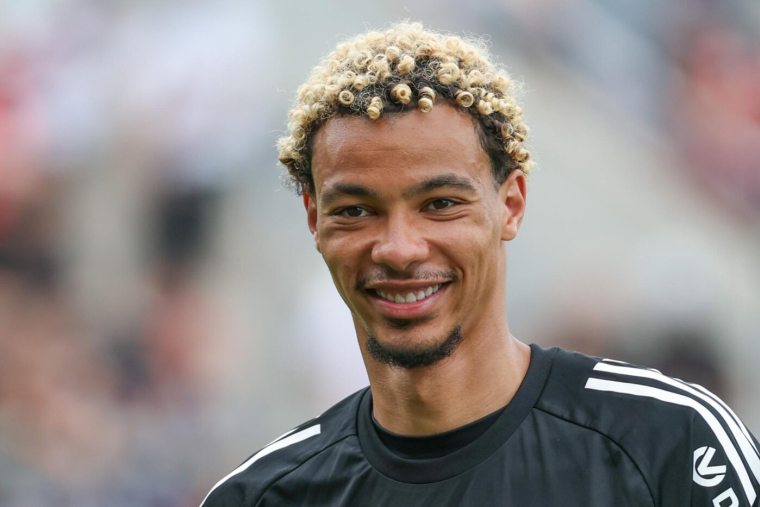 Hugo Ekitike est officiellement un joueur de Liverpool