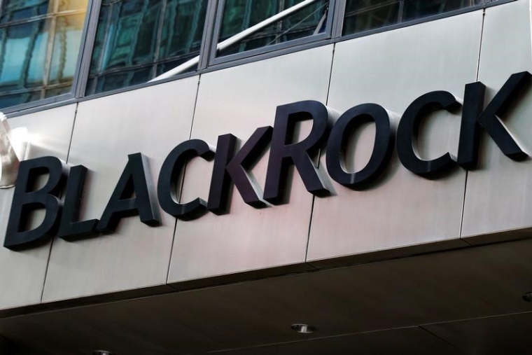 BLACKROCK EMBAUCHE POUR SE RENFORCER À PARIS AVANT LE BREXIT
