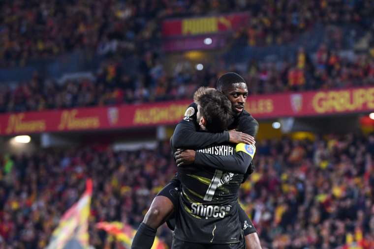 Le PSG coiffe sa couronne de champion de France à Lens