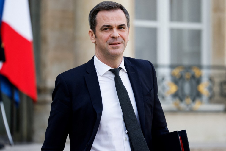 Olivier Véran à Paris, le 15 février 2023. ( AFP / LUDOVIC MARIN )
