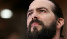 Sylvain Jouanneau, le père de Mathis, disparu en 2011, au tribunal de Caen, au troisième jour de son procès pour enlèvement, le 3 juin 2015 dans le Calvados ( AFP / CHARLY TRIBALLEAU )