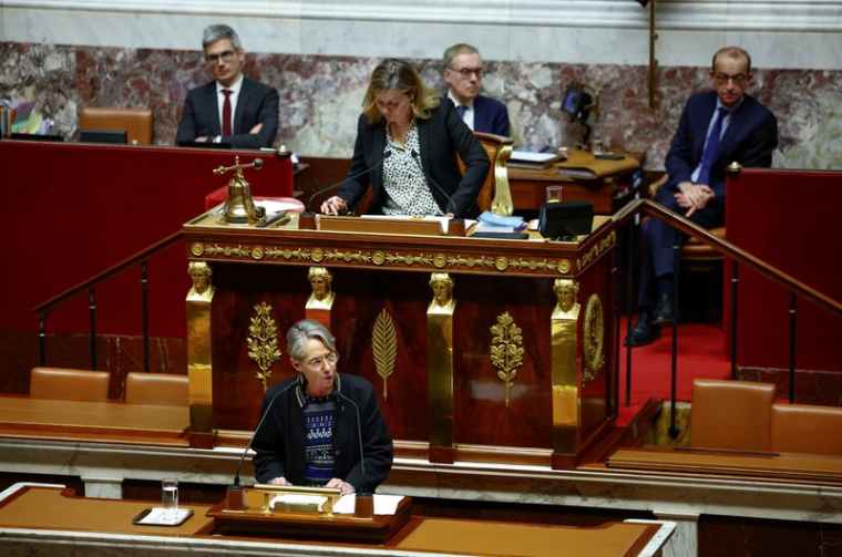 Les députés débattent du plan de réforme des retraites du gouvernement français à l'Assemblée nationale à Paris