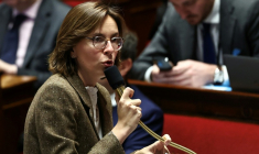 La ministre des Comptes publics, Amélie de Montchalin, lors d'une séance consacrée à la deuxième lecture du projet de loi de finances de la sécurité sociale pour 2026 (PLFSS) à l'Assemblée nationale, à Paris, le 4 décembre 2025 ( AFP / Anne-Christine POUJOULAT )
