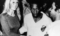 Mort de Brigitte Bardot : le jour où l'icône française rencontrait le roi Pelé