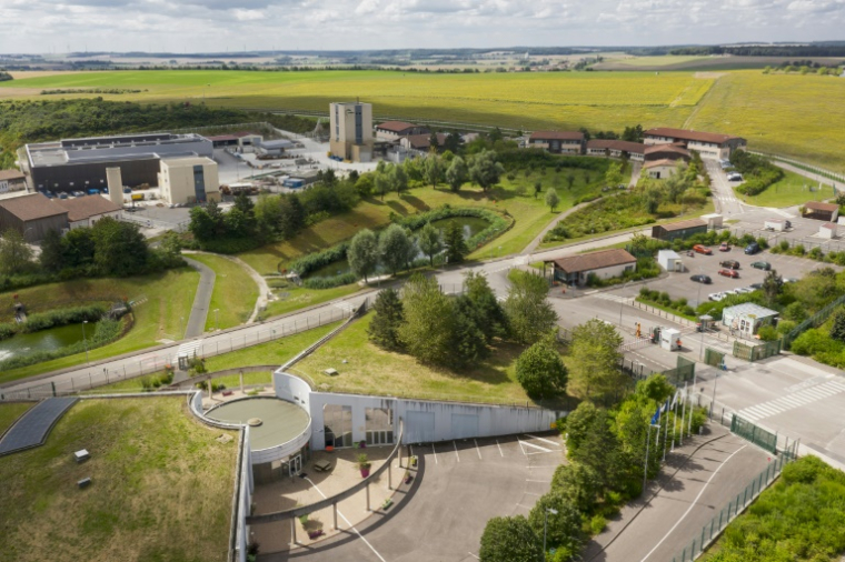 Photographie aérienne du laboratoire souterrain de recherche de Cigeo (Centre Industriel de stockage Géologique - Industrial Centre for Geological Disposal), exploité par l'agence nationale française pour la gestion des déchets radioactifs, Andra, à Bure, dans l'est de la France, le 8 août 2024 ( AFP / Jean-Christophe VERHAEGEN )