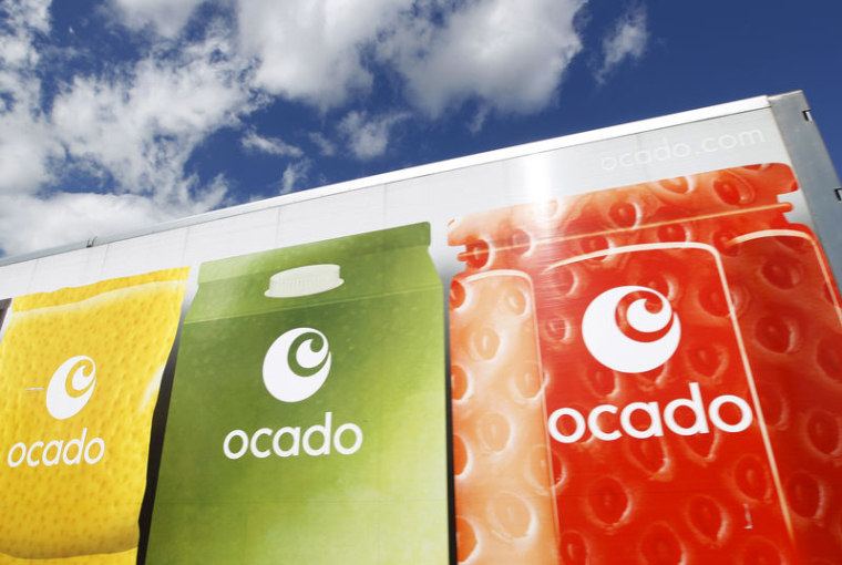 LA CROISSANCE D'OCADO FREINÉE PAR L'INCENDIE DE FÉVRIER
