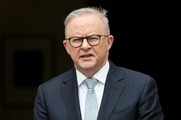 Le Premier ministre australien Anthony Albanese s'exprime lors d'une conférence de presse à Canberra, le 6 octobre 2025 ( AFP / DAVID GRAY )