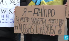 Frappe meurtrière à Dnipro : les secours annoncent cesser leurs recherches